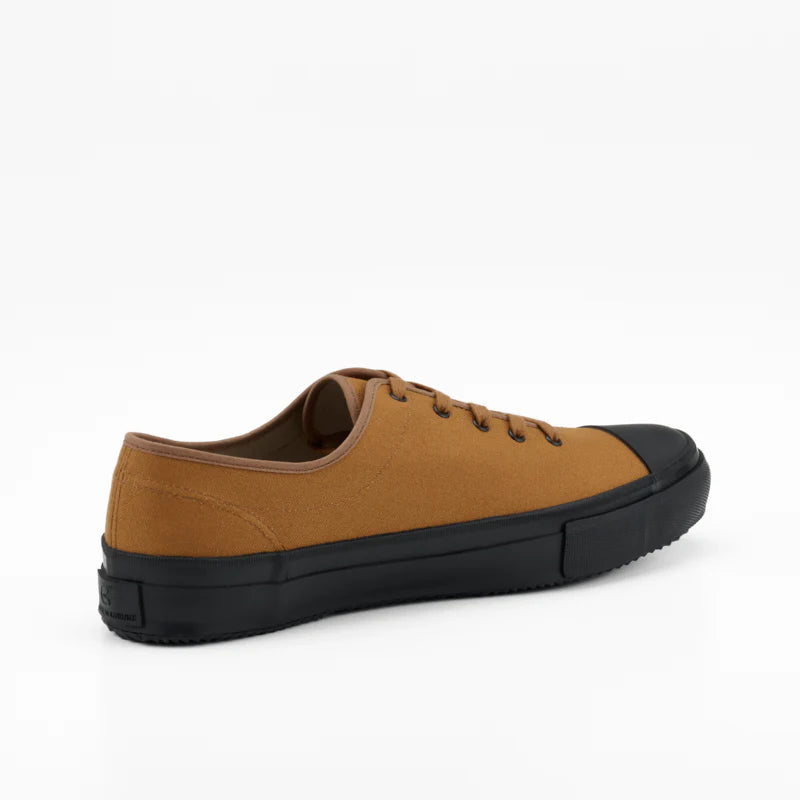 Ubal / Walnut
