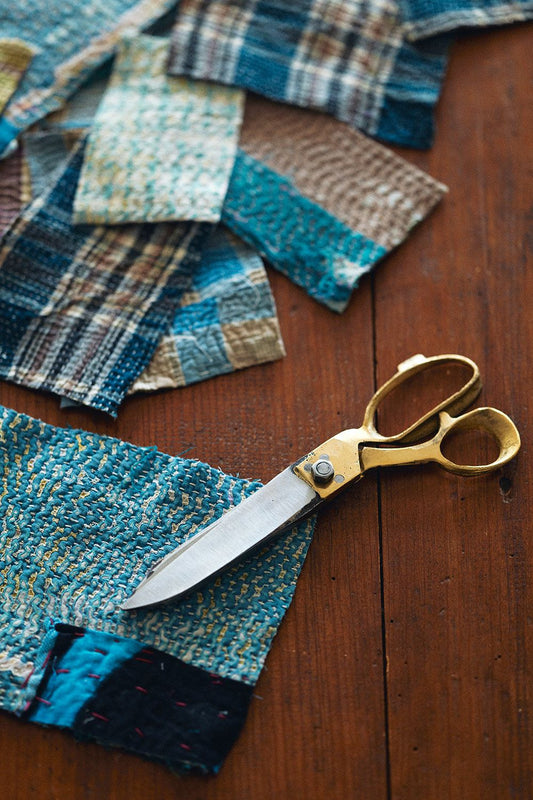 Fog linen work / Brass Handle scissors / Large