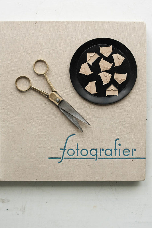 Fog linen work / Brass Handle scissors / Small