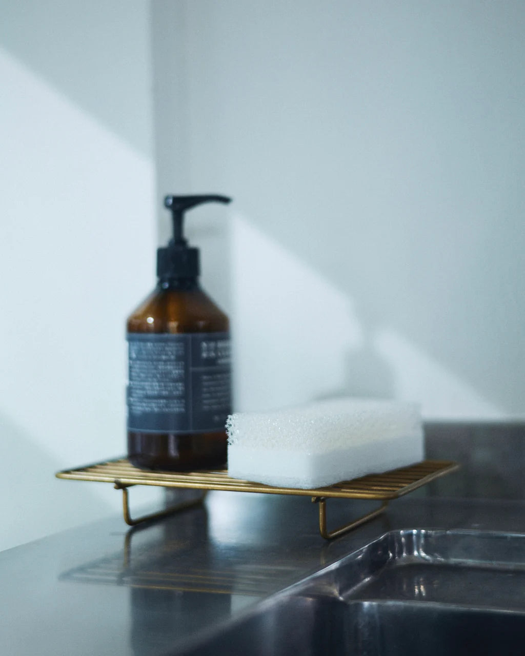 Fog linen work / Brass Wire Stand Rectangular