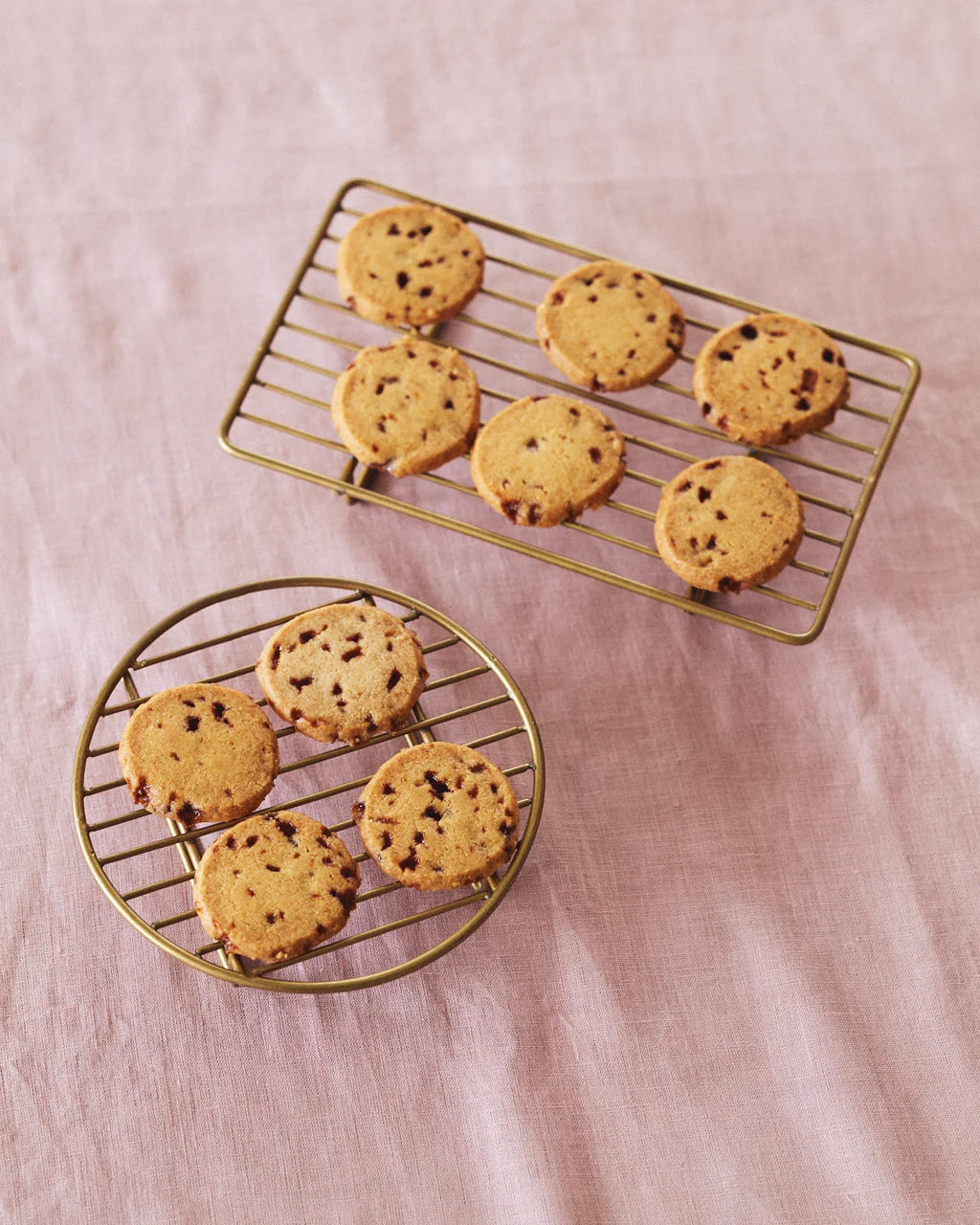 Fog linen work / Brass Wire Stand Rectangular