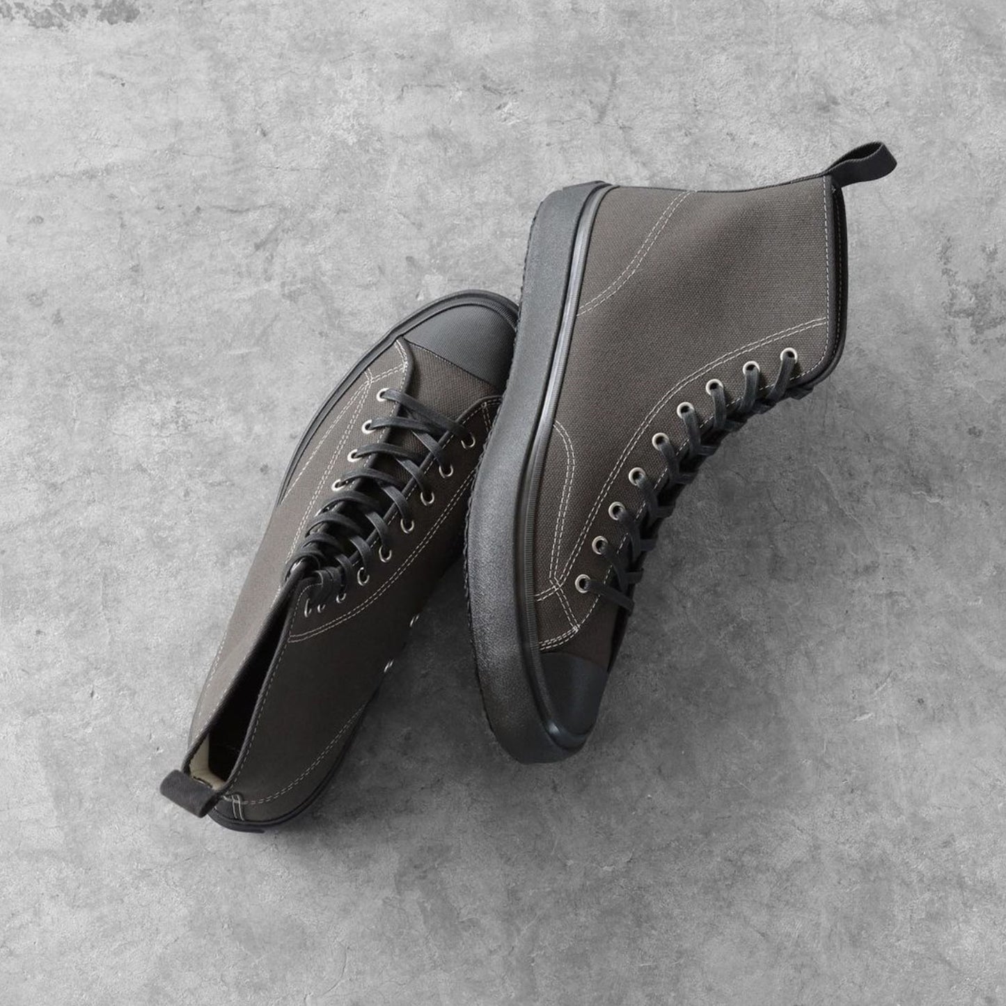 Hi Basket / Charcoal (MOONSTAR)