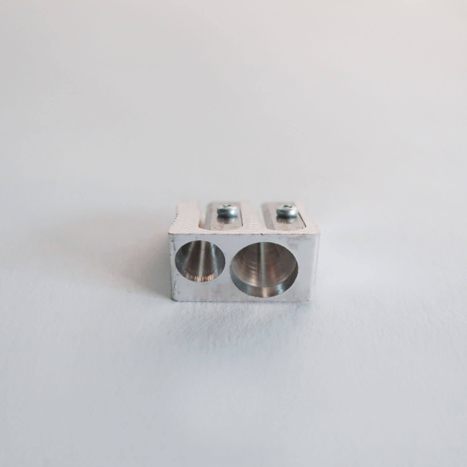 Magnesium 2 Hole Sharpener (M+R)