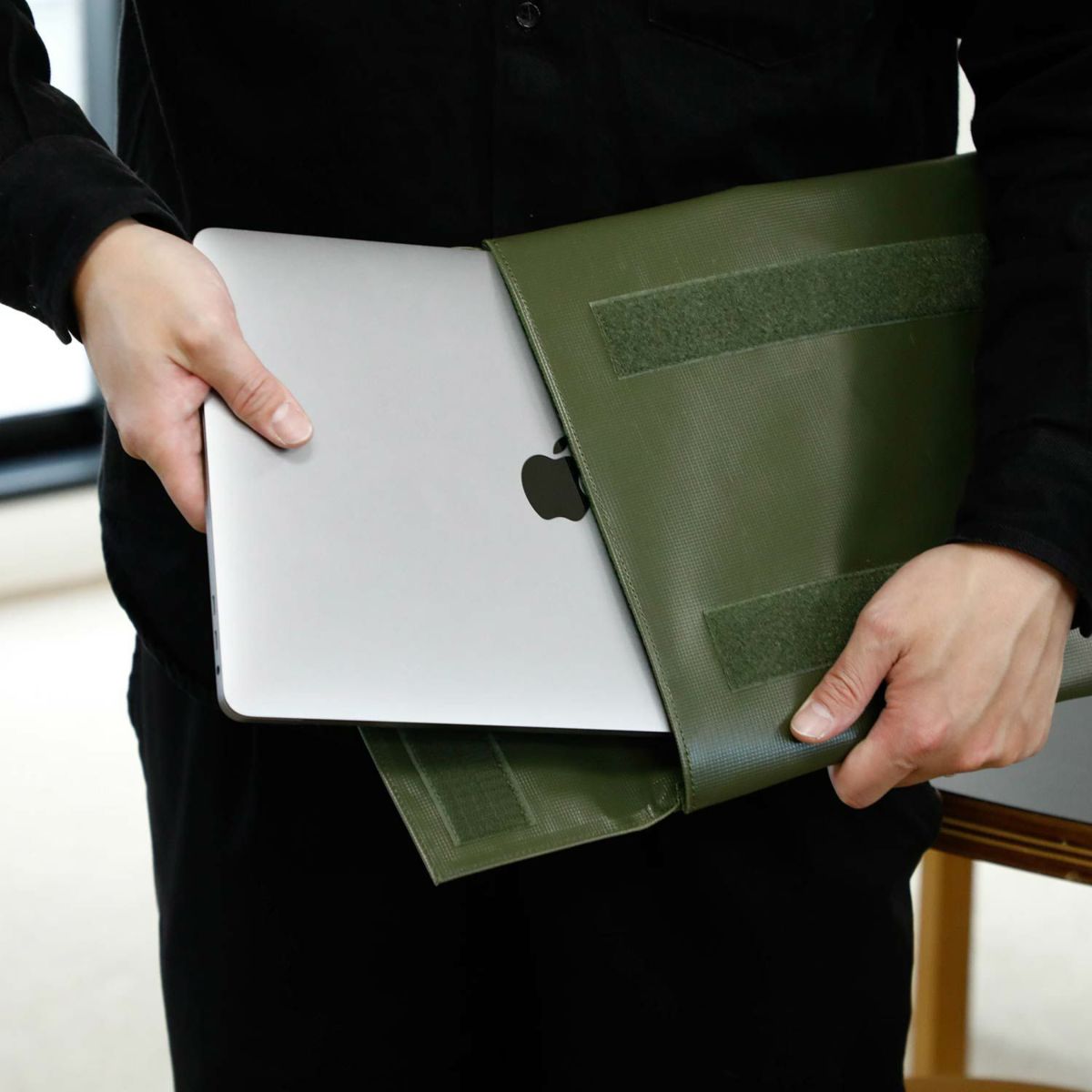 Carry Tite Case/ Laptop 13&14 inch (PENCO)