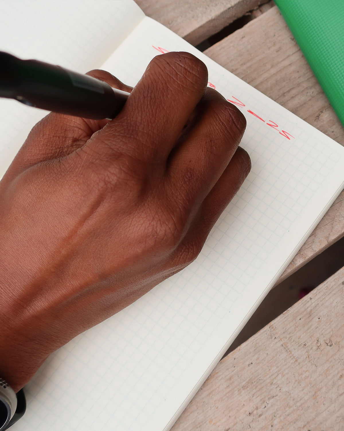 WORKING HANDS: Dário Solari