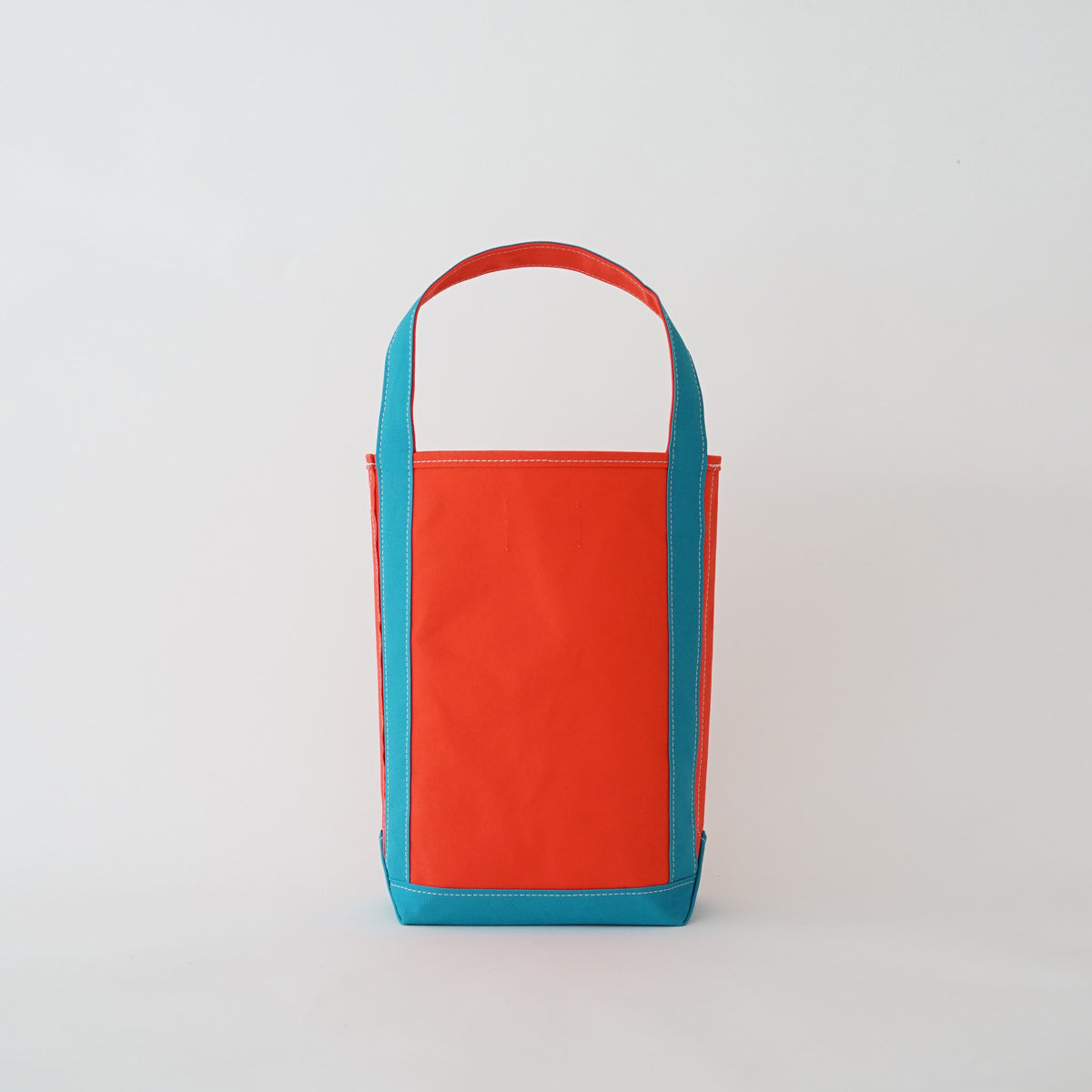 Baguette Tote / TEMBEA