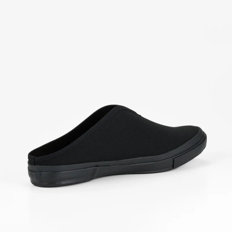 Slit Mule / Black Mono