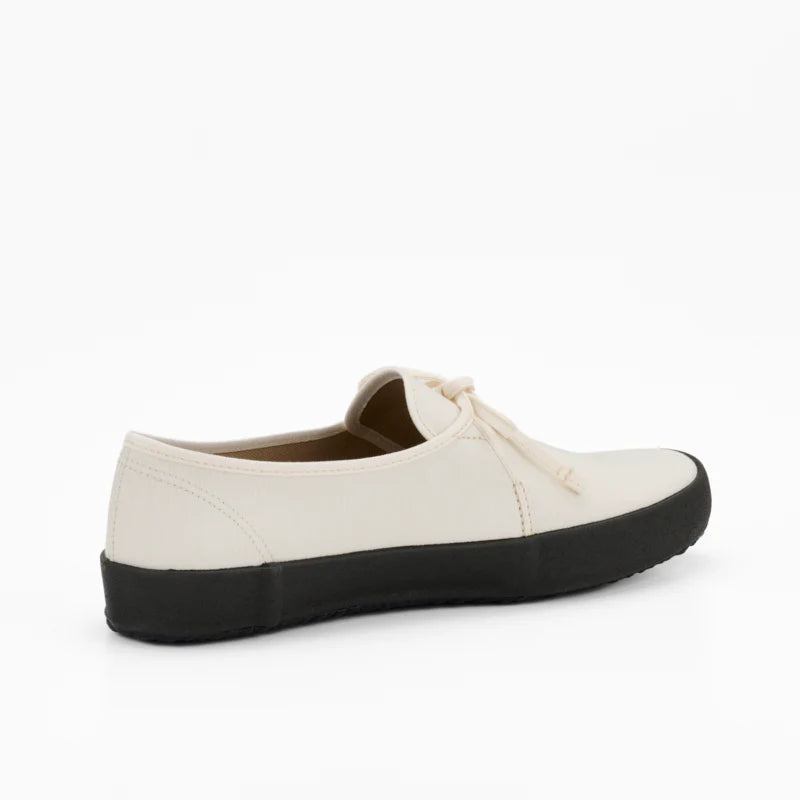 Folksy / Ivory