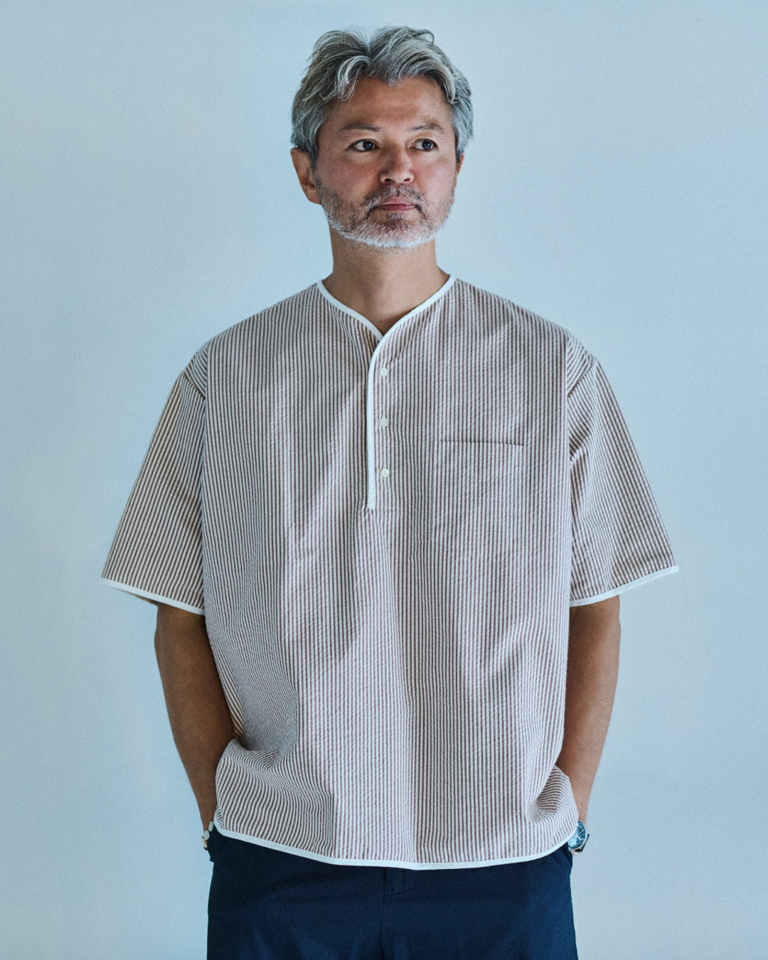 Henley Neck / Allen Sidogras