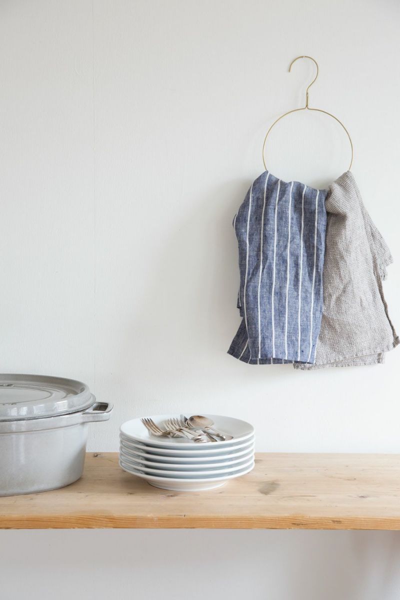 Fog linen work / Scarf Hanger