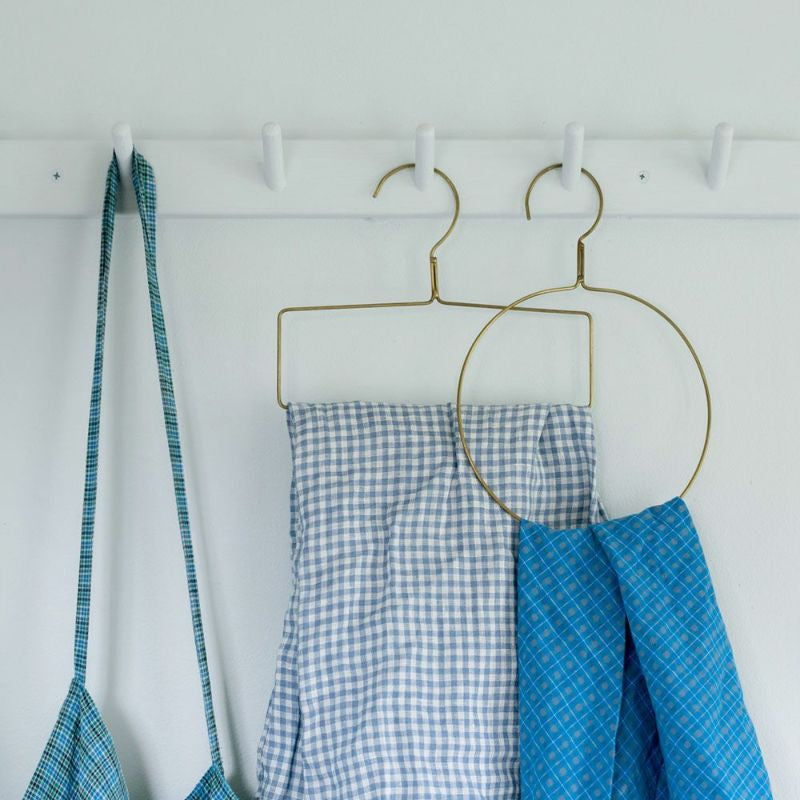 Fog linen work / Tie Hanger