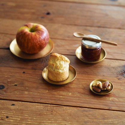 Fog linen work / Brass Plate Round