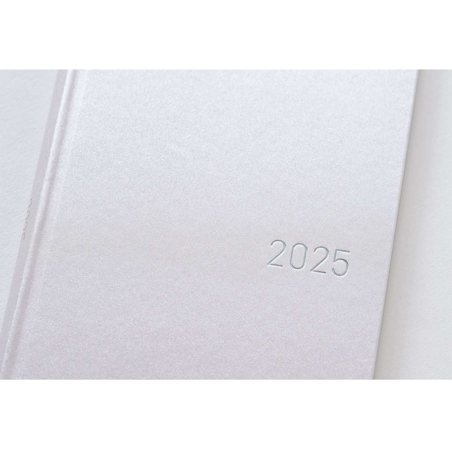 2025 Planner / Weeks Paper Series / Platinum White