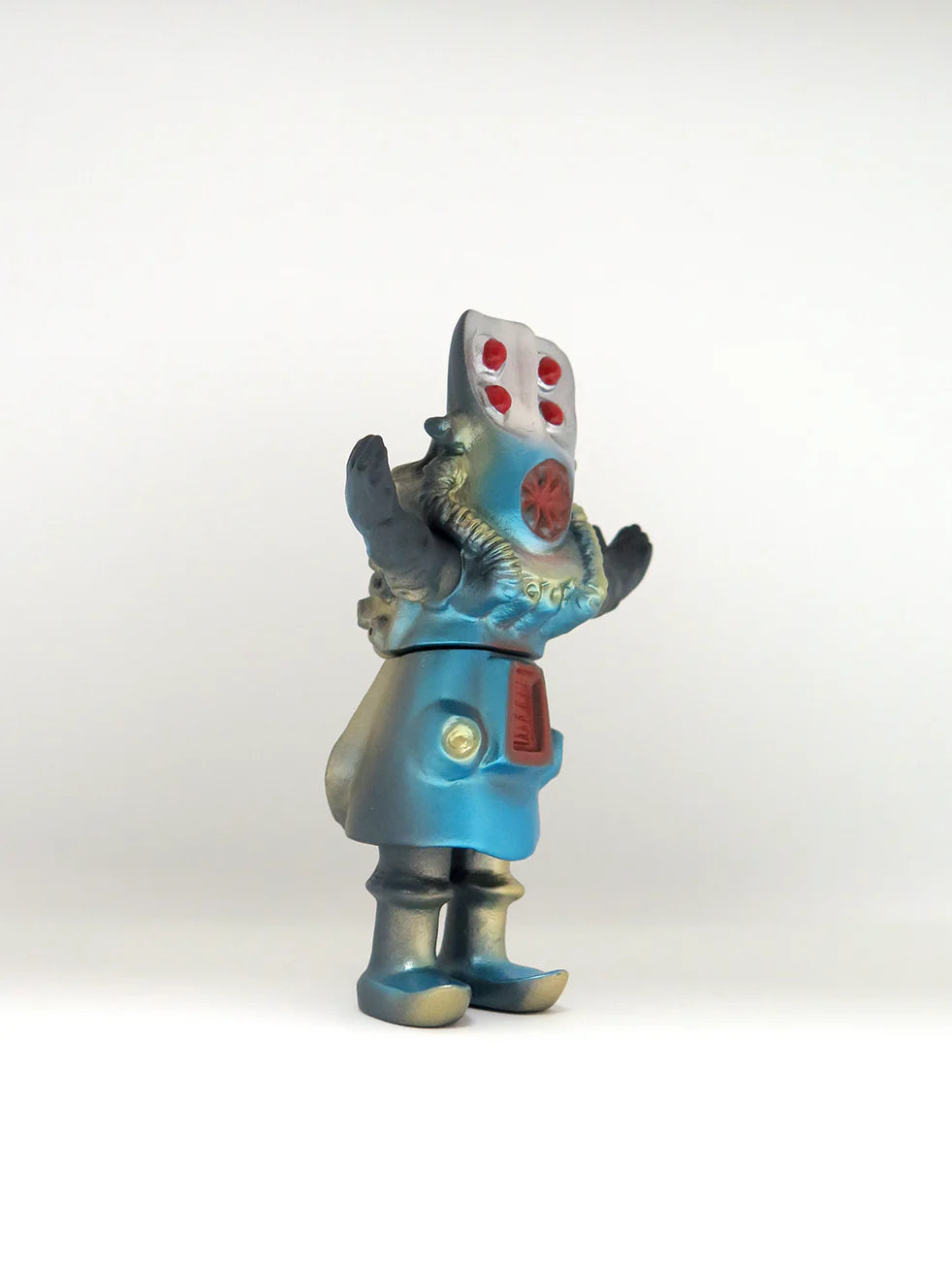 Poaching Robot "Bulgan" / Imiri Sakabashira