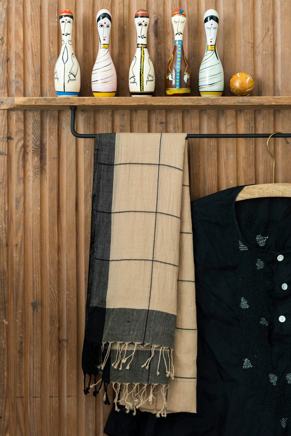 Fog linen work / Iron Towel Bar / Medium