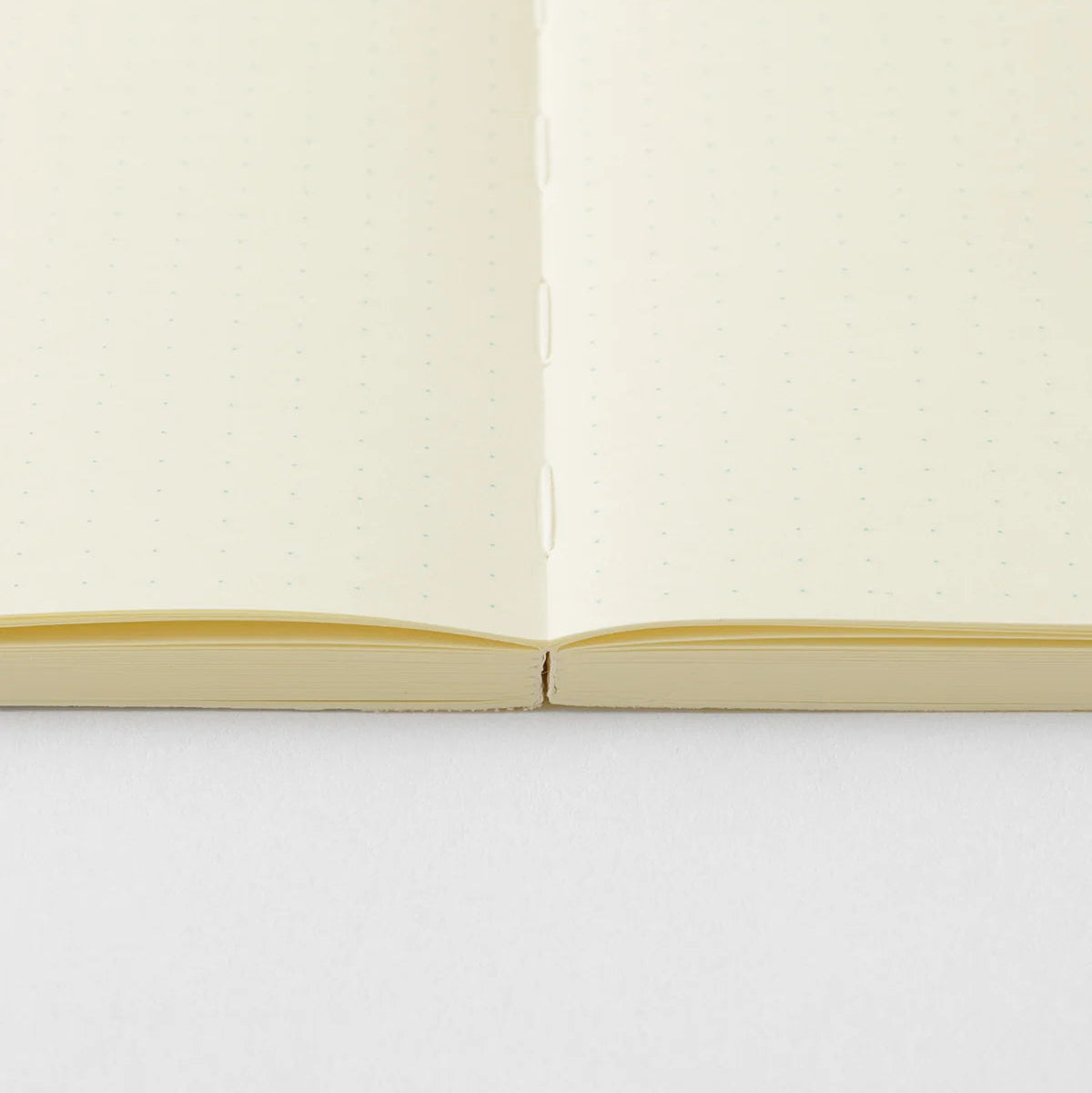 MD Notebook/ A5/ Dot Grid (MIDORI)