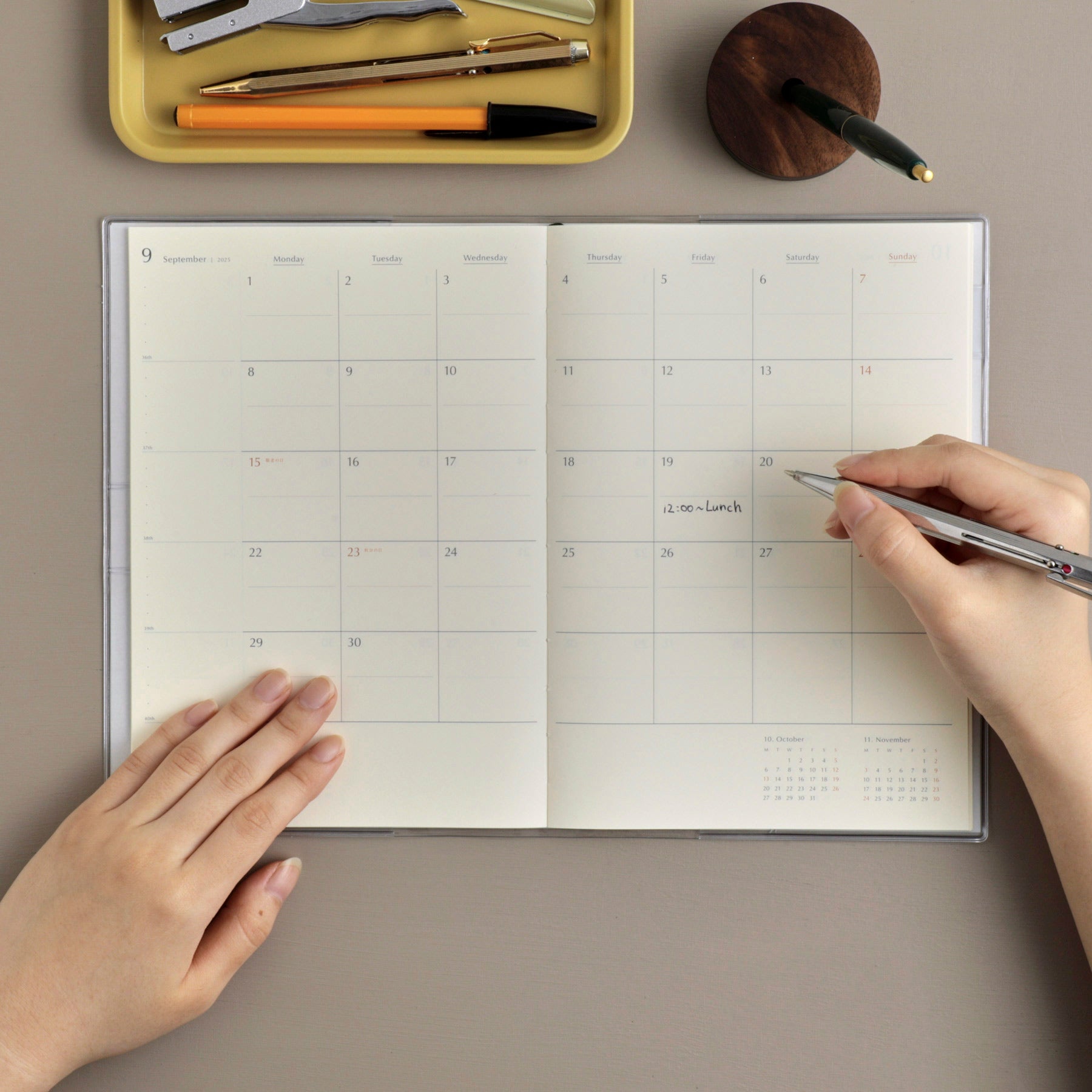 2027 Monthly Planner Scenery A5