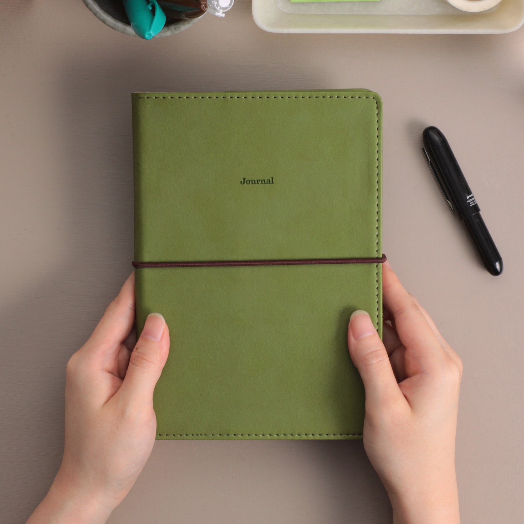 2027 Weekly Planner Lepre B6