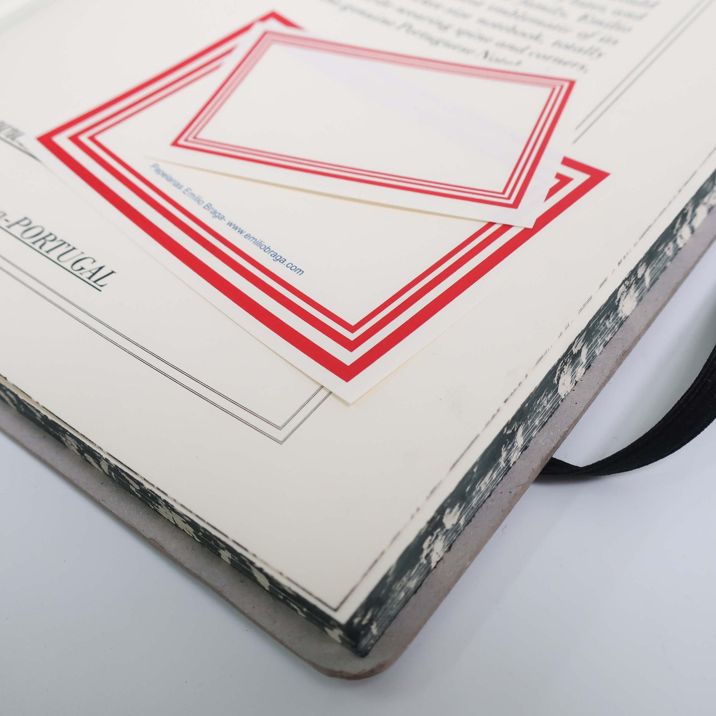 Cardboard Notebook with Band/ A4 (EMILIO BRAGA)