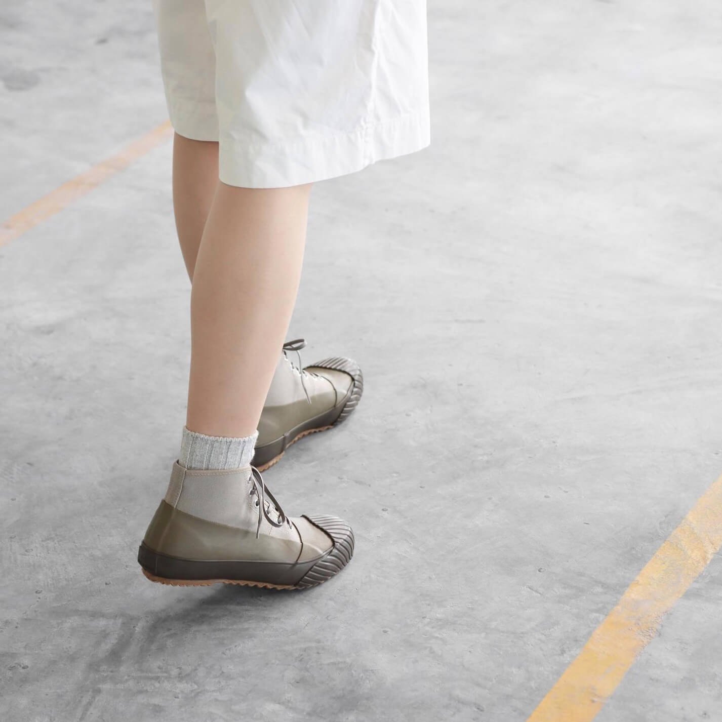 Alweather/ Grege (MOONSTAR)