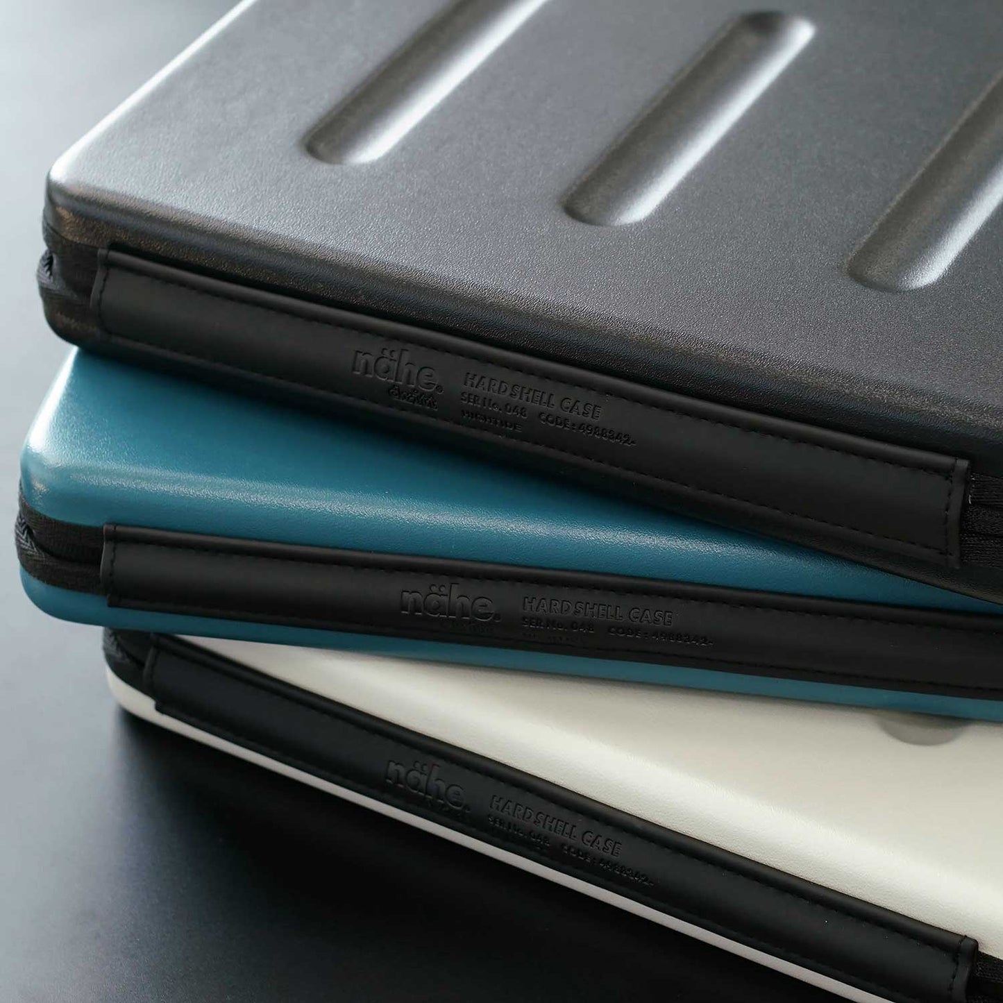 Hard Shell Laptop Case (NÄHE)