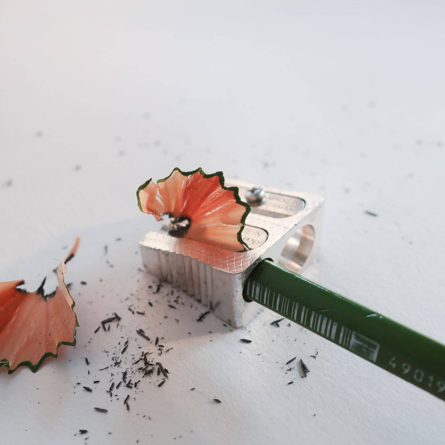 Magnesium 2 Hole Sharpener (M+R)