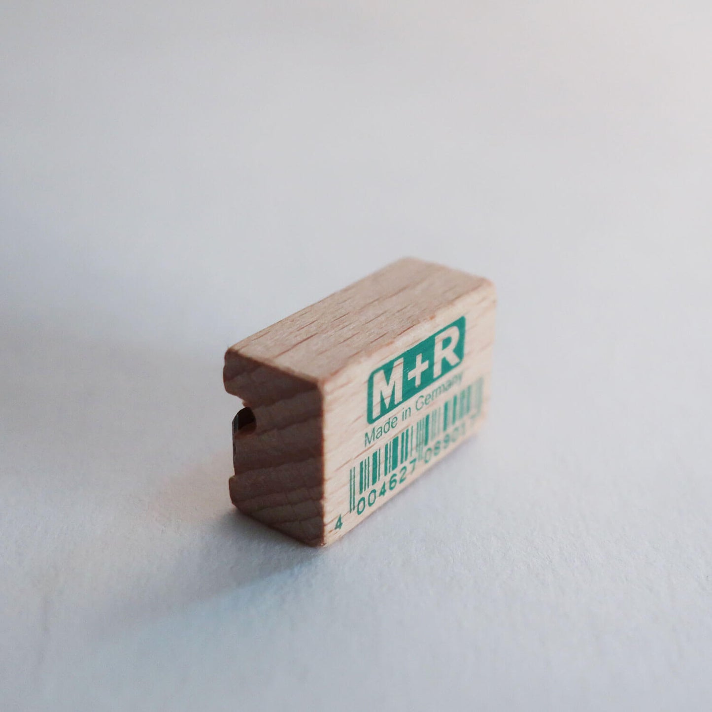 Beechwood Sharpener Single Hole (M+R)