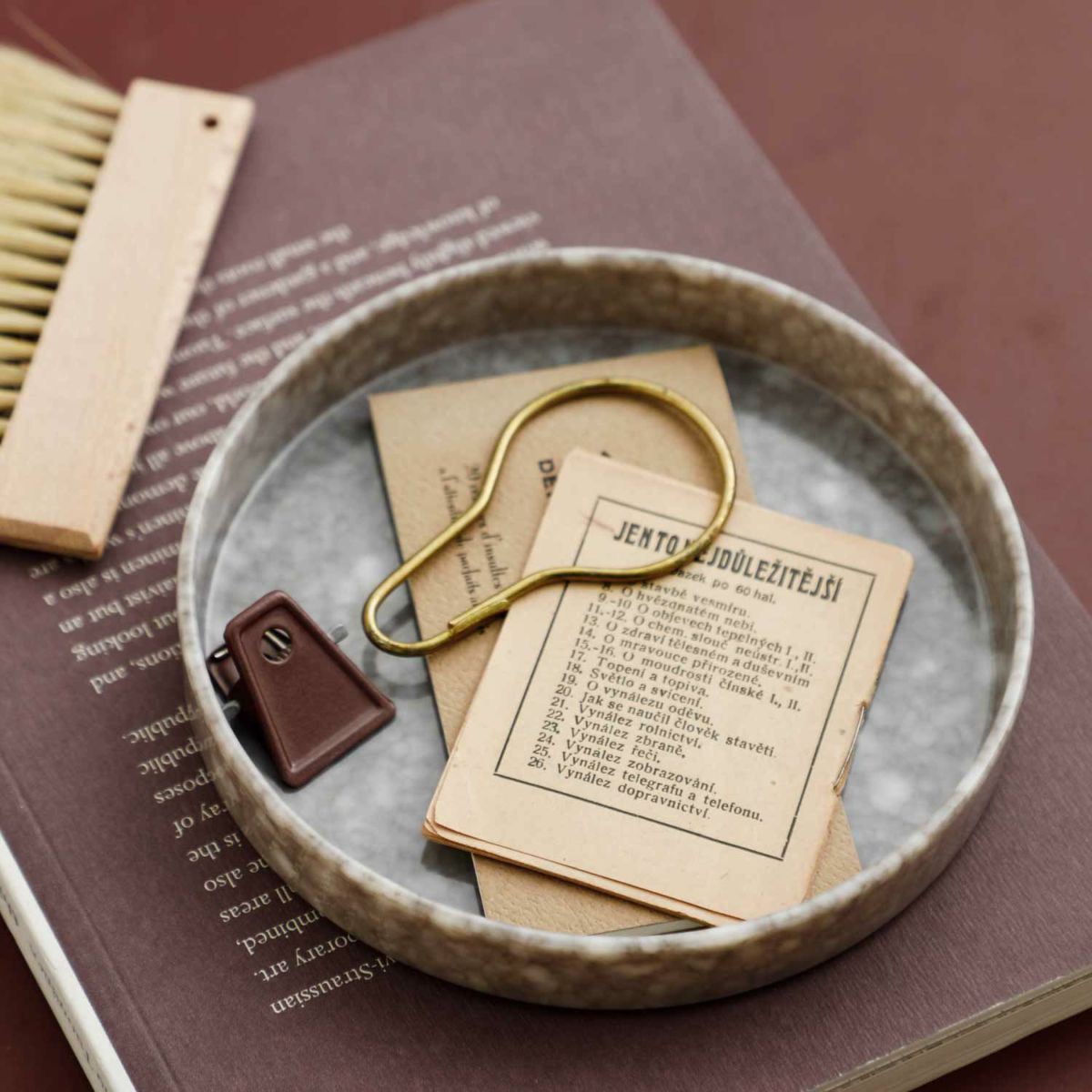 Marble Circle Desk Tray