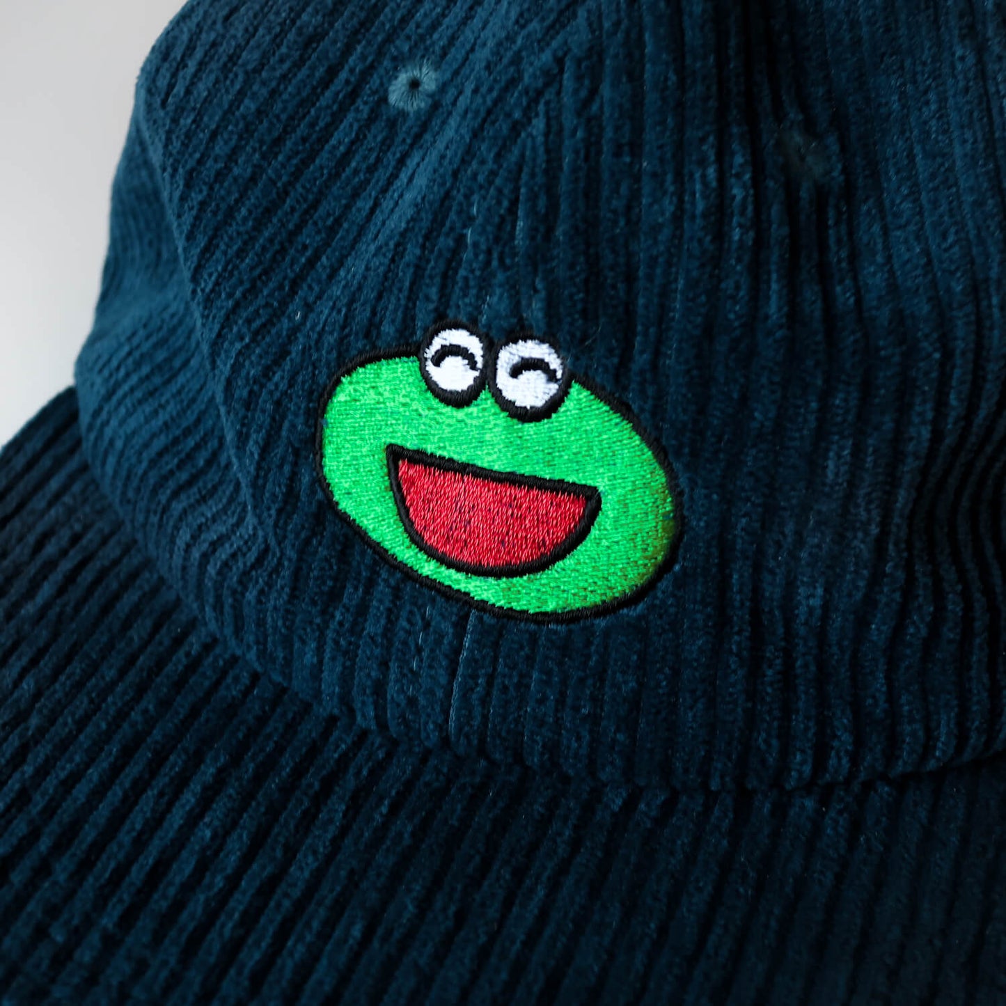 Saigo no Shudan Frog Cap Corduroy Navy